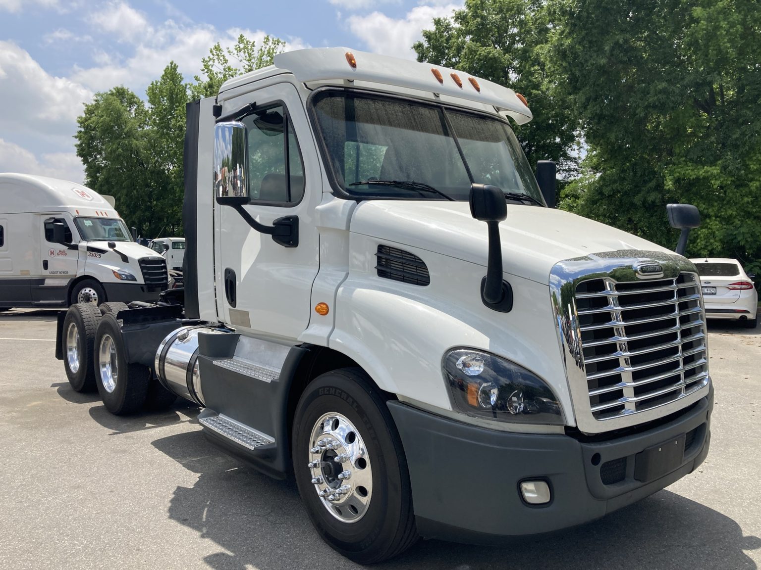 2016 FREIGHTLINER CASCADIA 113 - Excel Truck Group