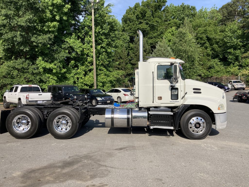 2015 MACK 600 - Excel Truck Group