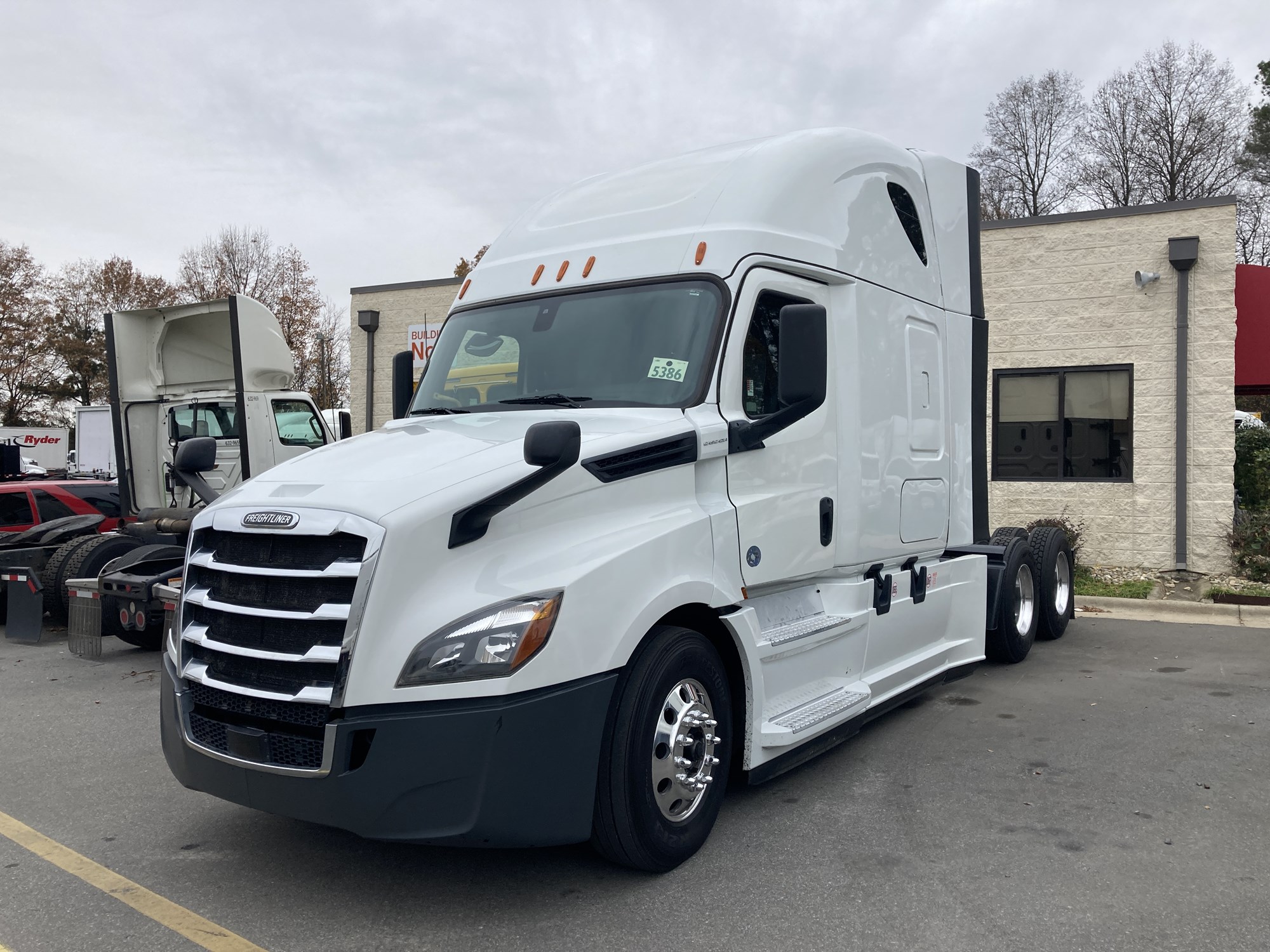 freightliner trucks charlotte nc