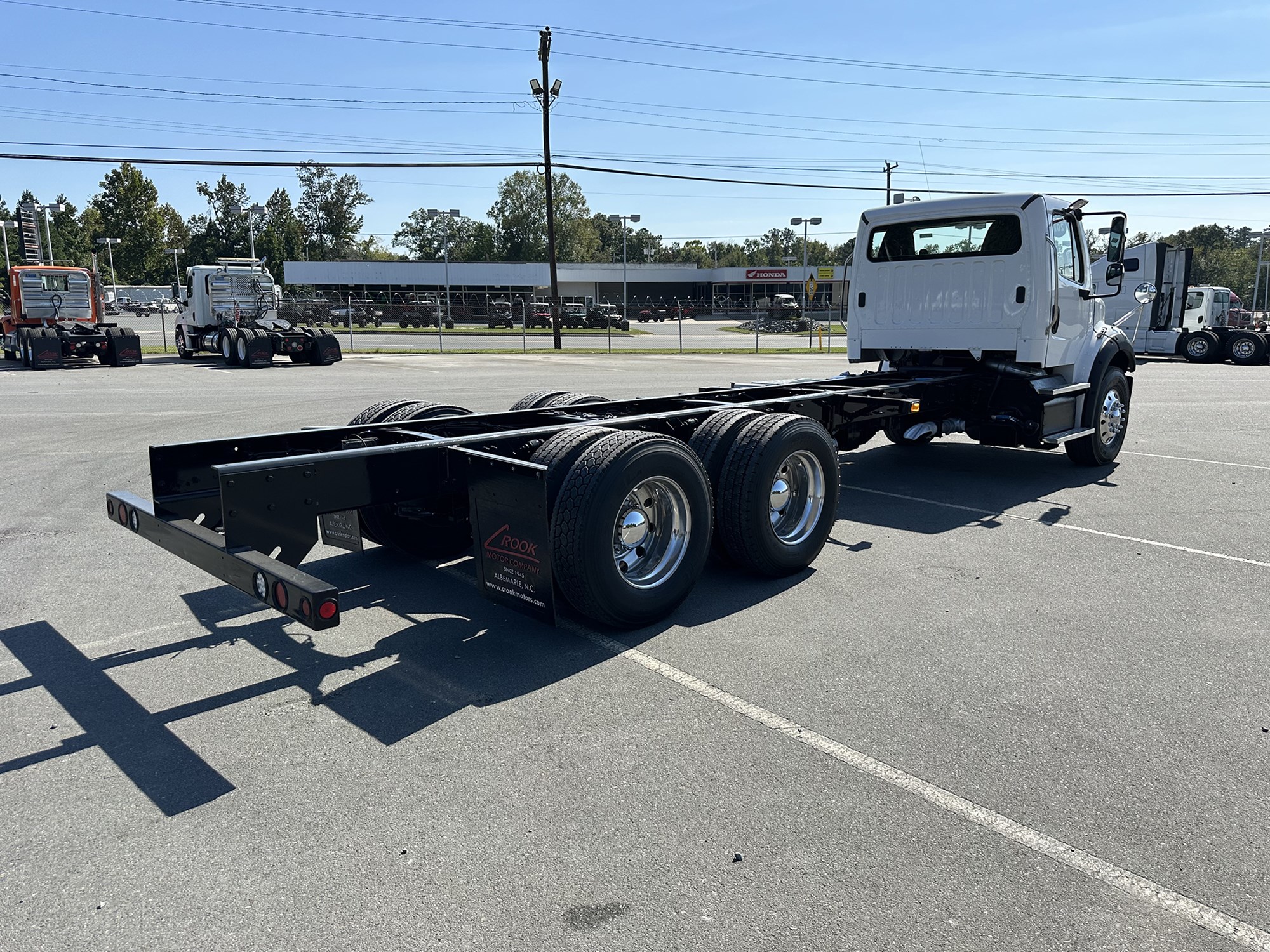 2019 Freightliner M2 - image 5 of 6