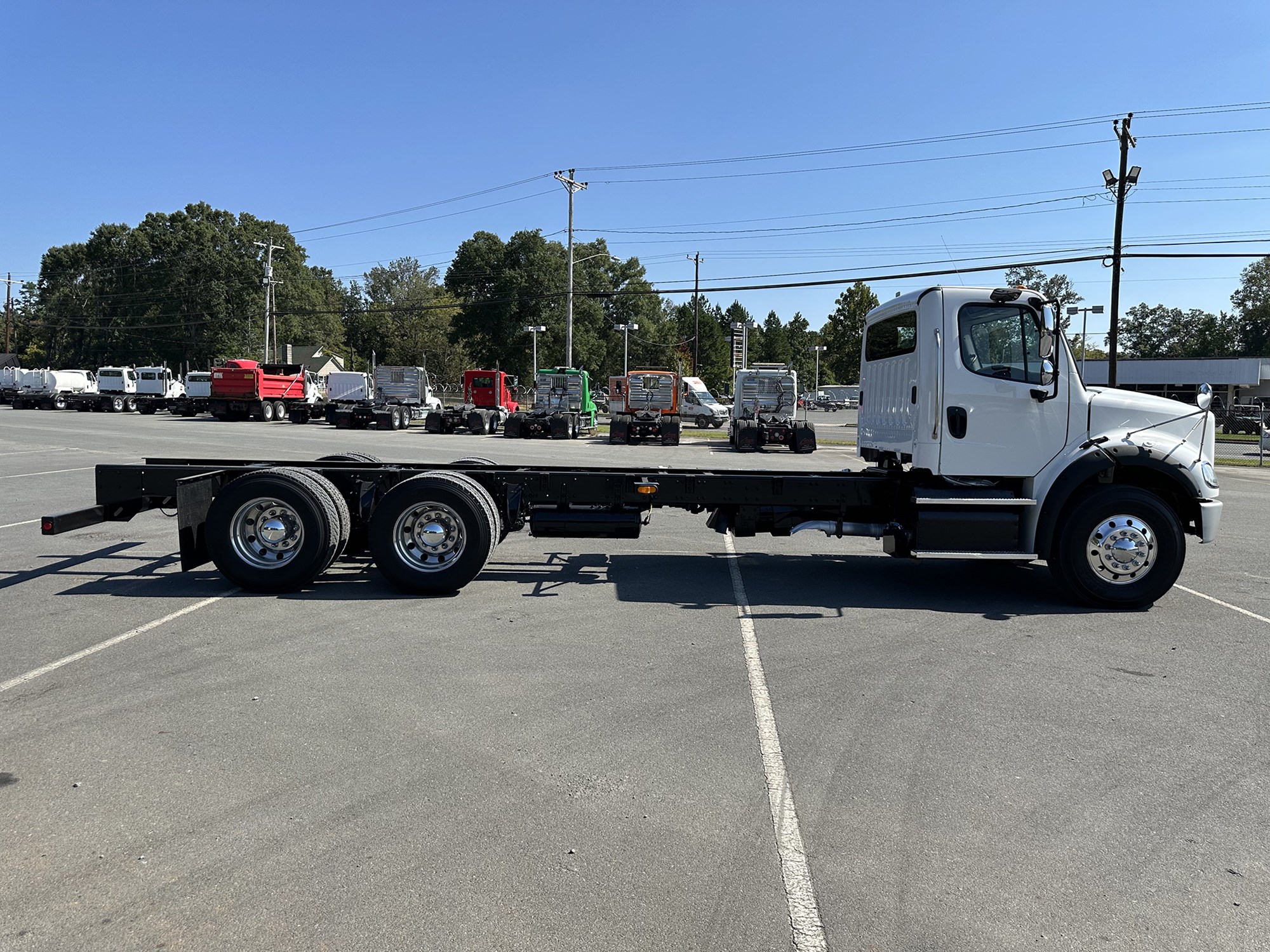 2019 Freightliner M2 - image 6 of 6