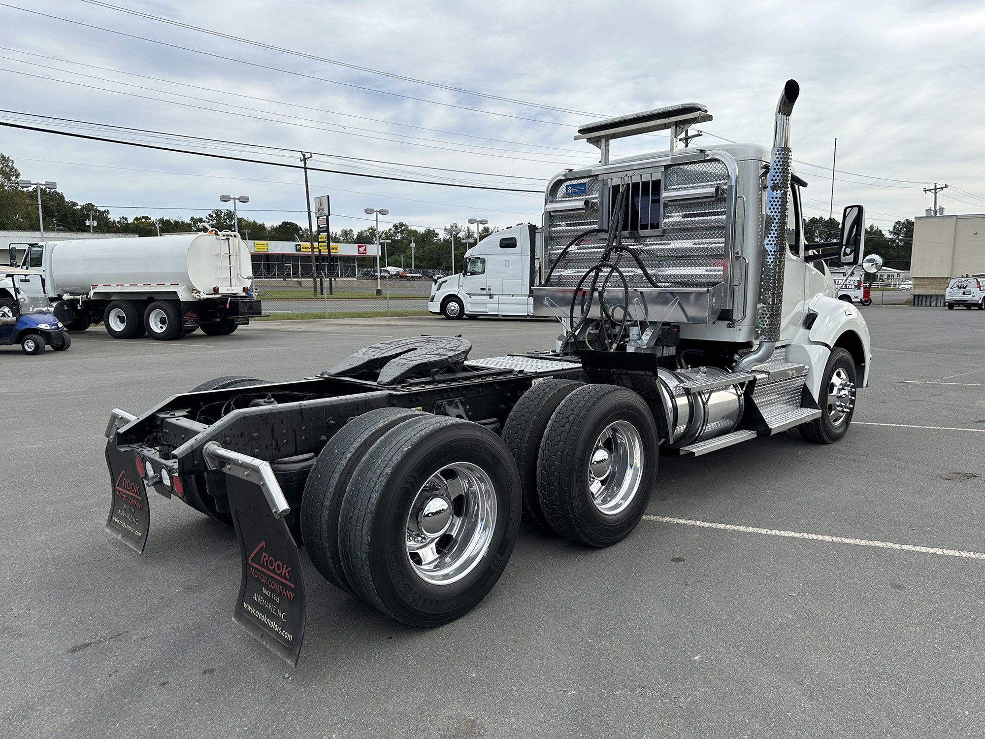 2018 Kenworth T880 - image 5 of 6