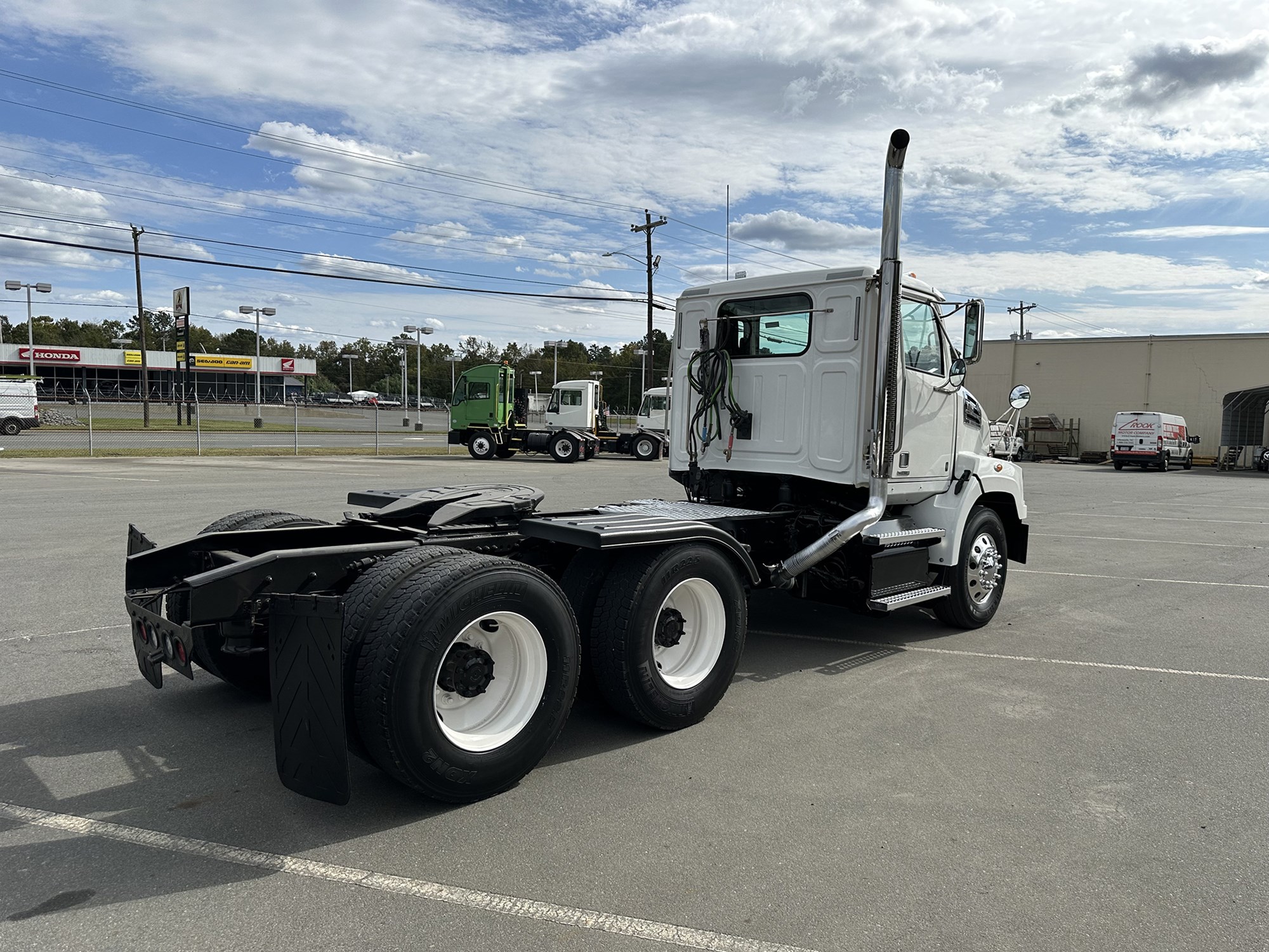 2016 Western Star 4700 - image 5 of 6