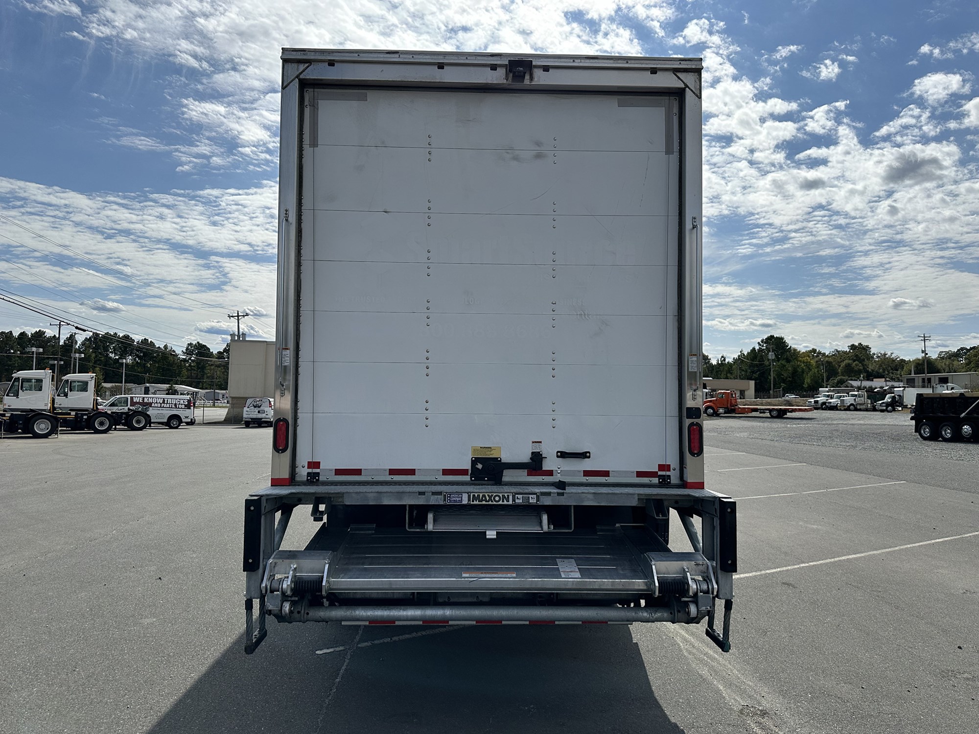 2019 Freightliner M2 - image 5 of 6