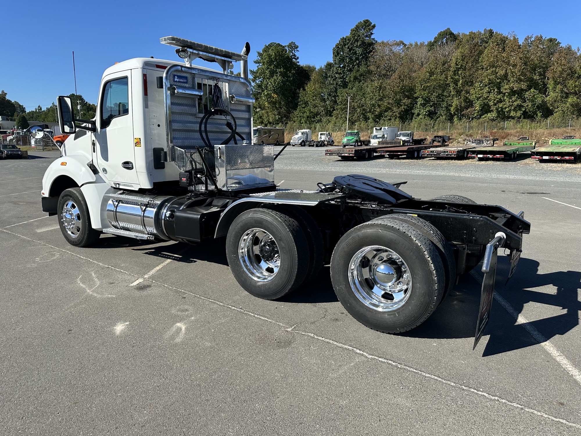 2018 Kenworth T880 - image 3 of 6