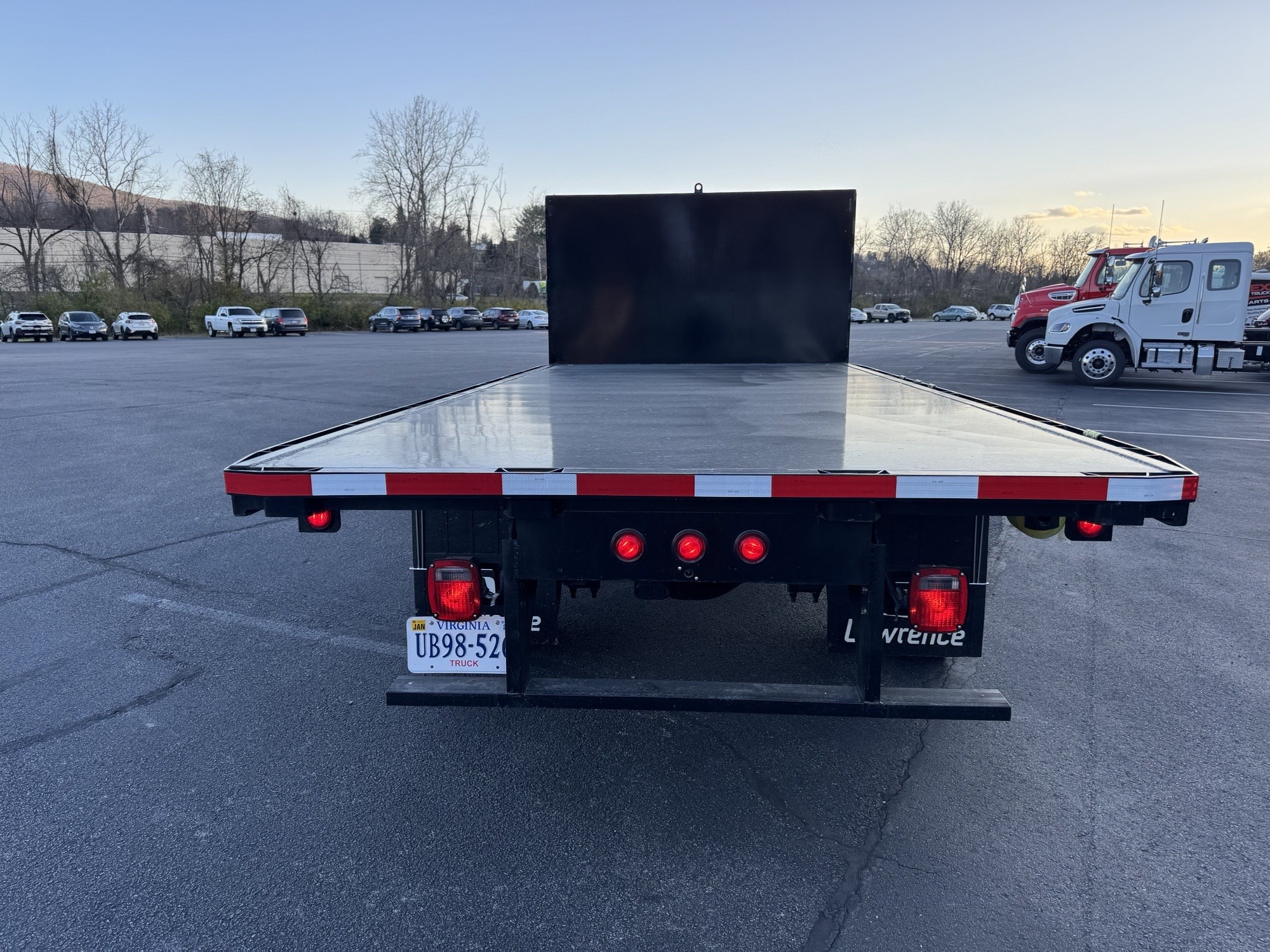 2022 Chevrolet Silverado 5500 MD - image 3 of 6