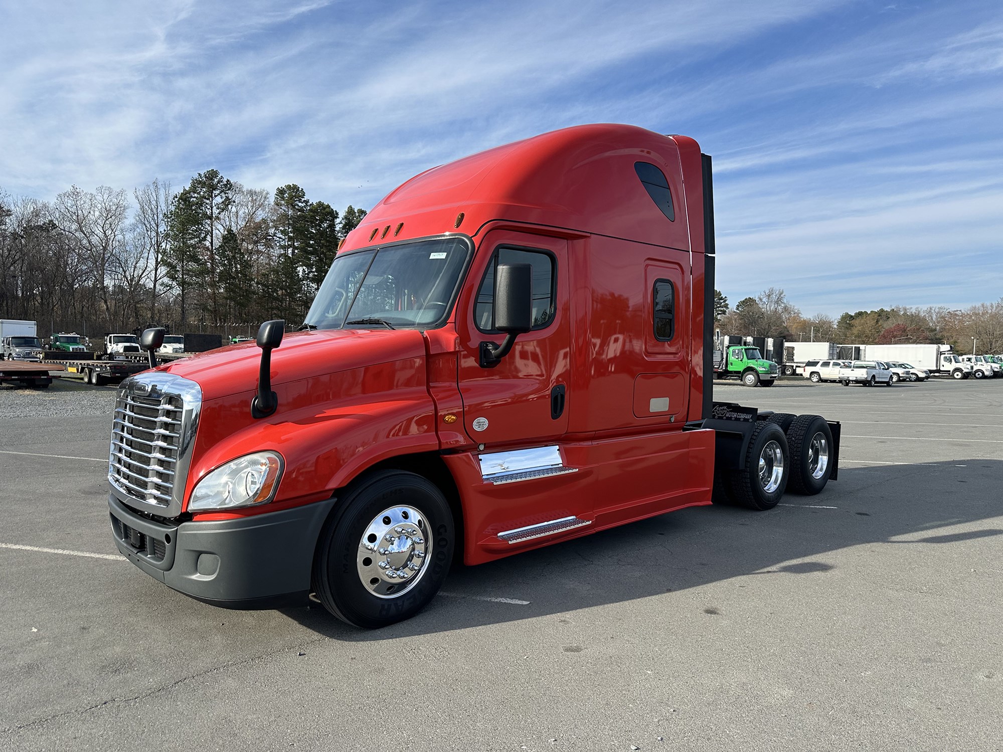 2020 Freightliner Cascadia 125 - image 1 of 6