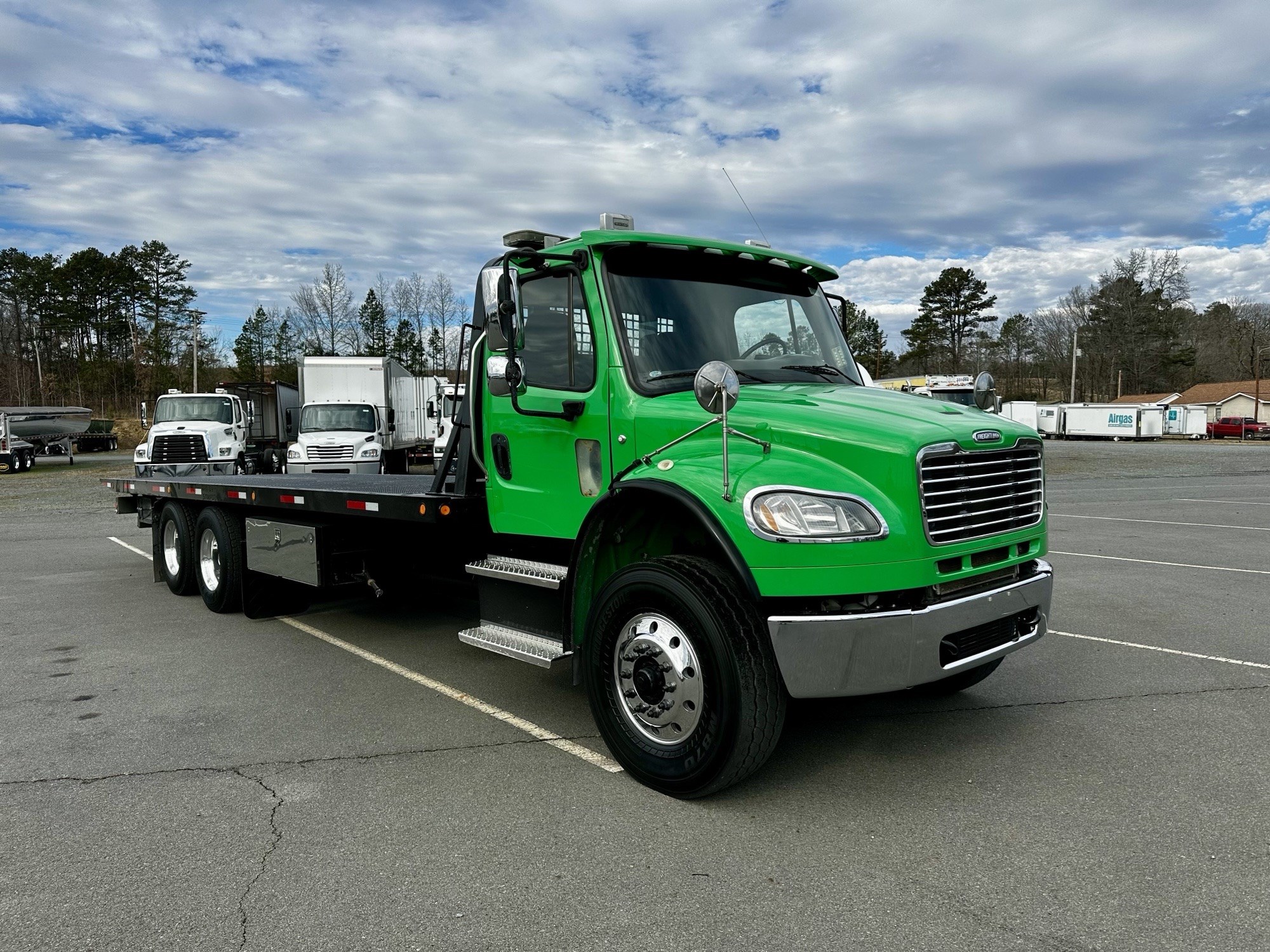 2018 Freightliner M2106 - image 1 of 6