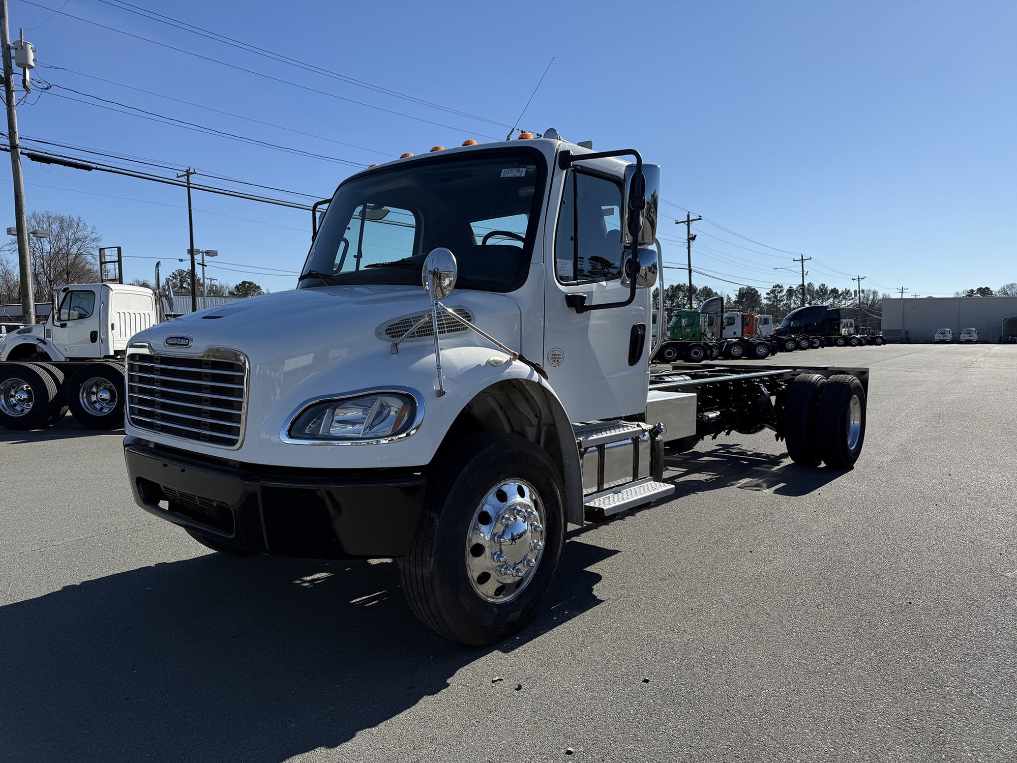 2017 Freightliner M2 - image 1 of 6