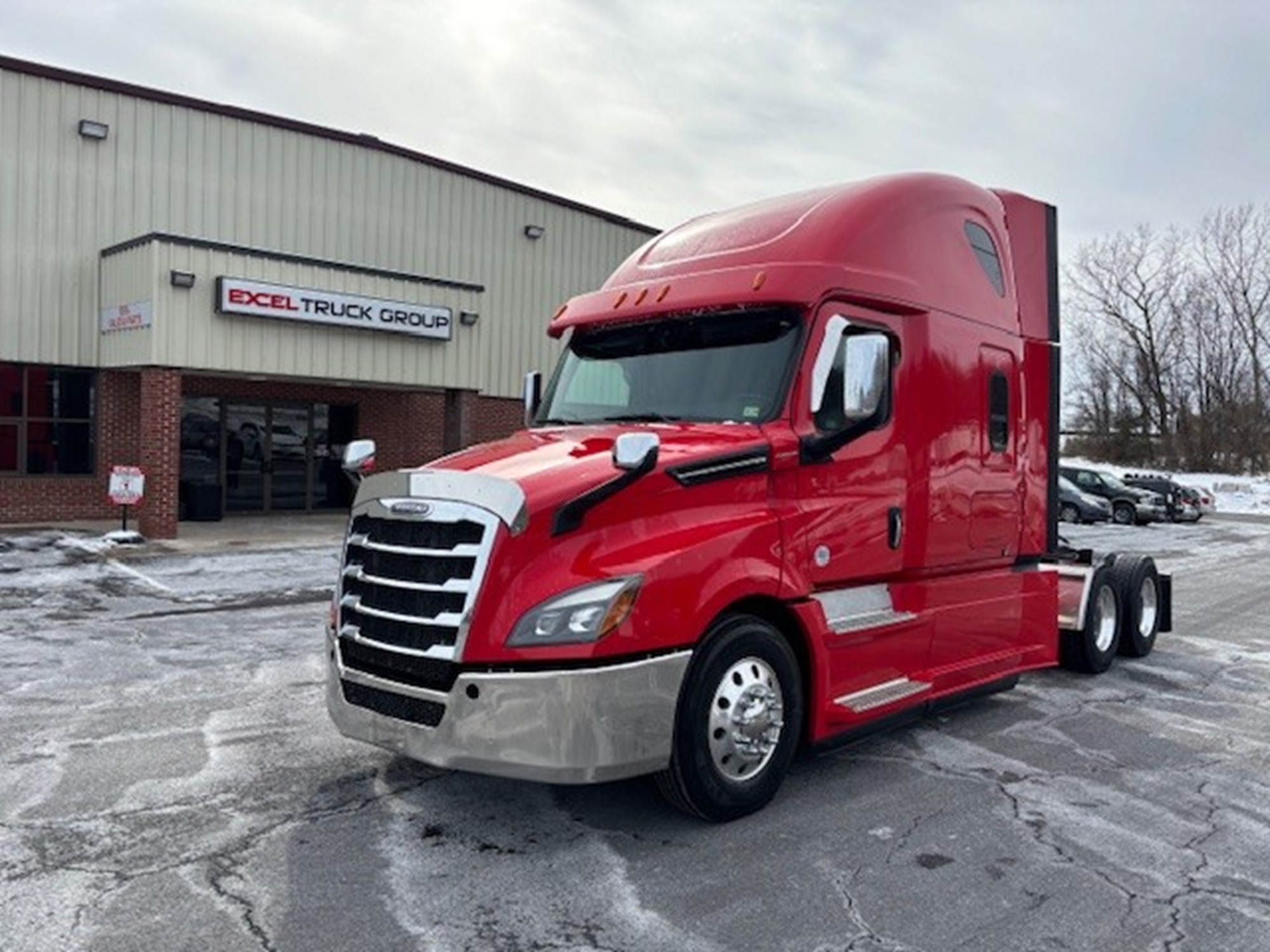 2020 Freightliner Cascadia 126 - image 1 of 6